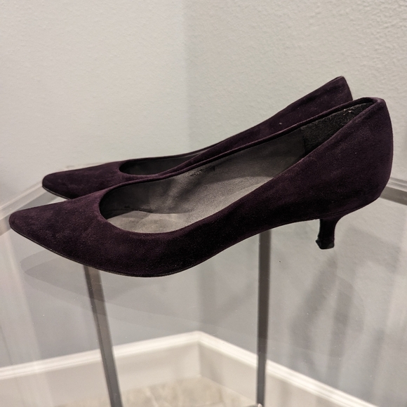 Stuart Weitzman Poco kitten heel pump purple suede size 9M - Picture 6 of 7